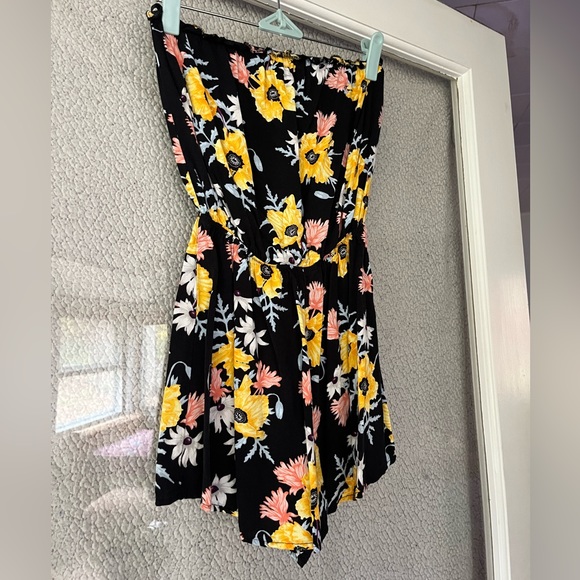 H&M Romper - Picture 2 of 4